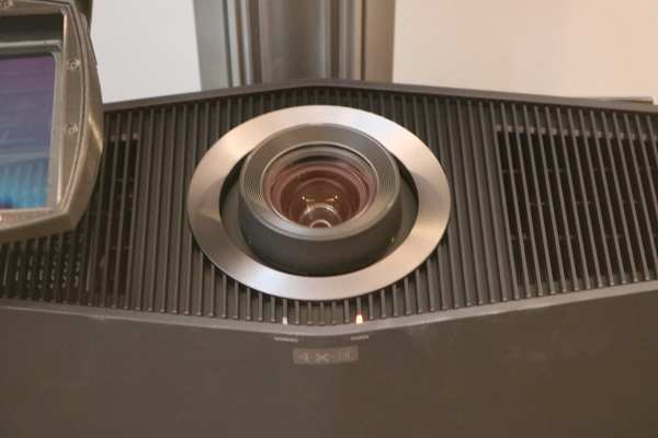 Sony Bravia Projektor 9