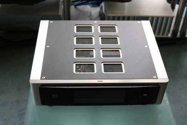 NAD M33