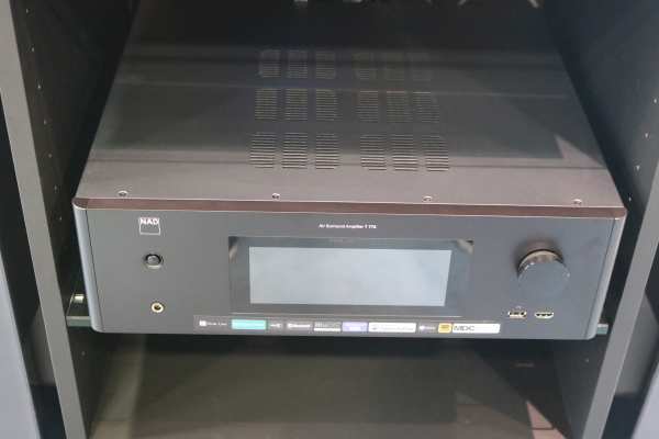 NAD T778
