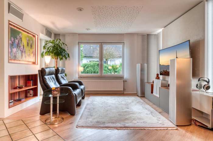 Komfortable Leder-Kinosessel und brillante Bildqualit&auml;t im Fokus