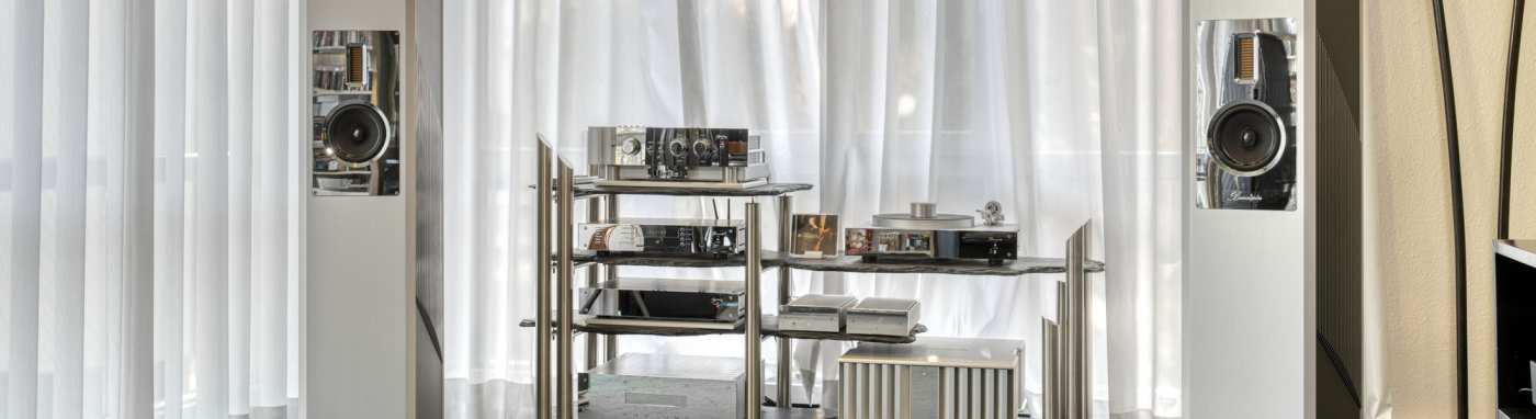 HiFi Forum - Referenz-Setup: Lautsprecher BURMESTER BC 150, Endstufe 216, Vorstufe 808MK5 und Musicserver 151