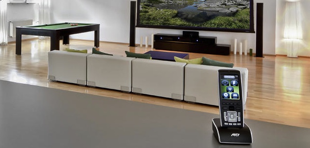 HiFi Forum Steuerung - RTI Funkfernbedienung