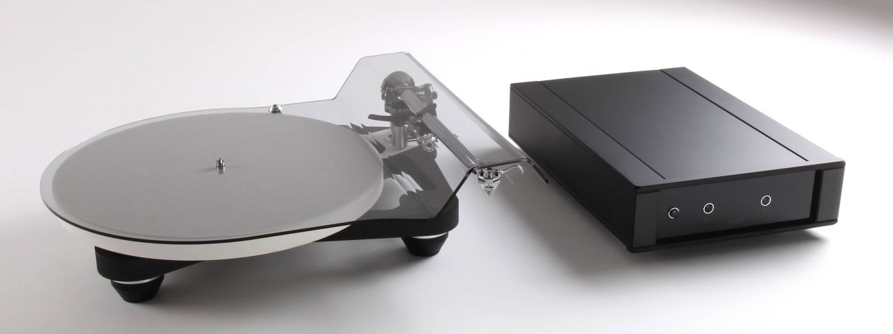 Rega Plattenspieler Planar 10 - HiFi Forum
